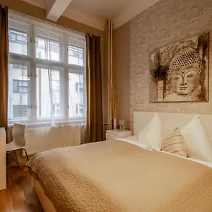 Design By Ruterra Praha